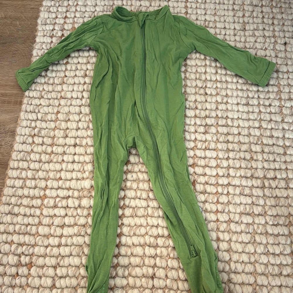 Kyte BABY Green Baby Pajama Footies